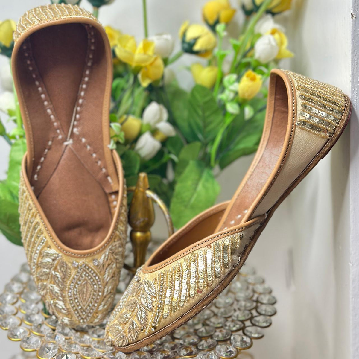Punjabi Jutti Heavy Golden Work2803