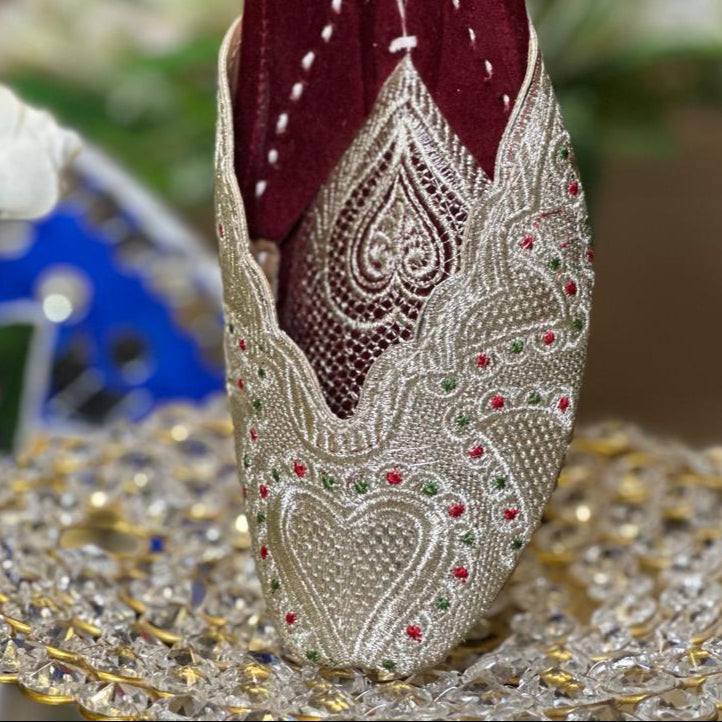 Punjabi Jutti Heavy Golden Work2814