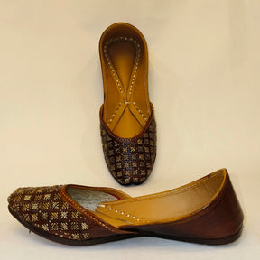 Punjabi Jutti Heavy Aari Work2509
