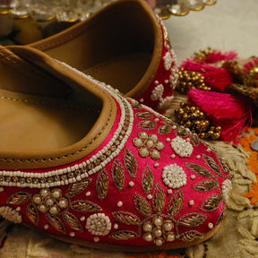 Punjabi Jutti Heavy Pearl Work2807