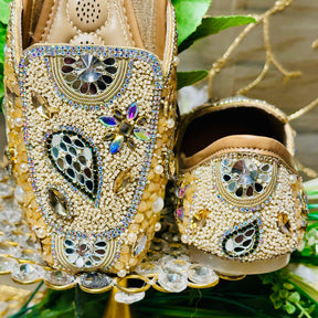 Punjabi Jutti heavy mirror work 705